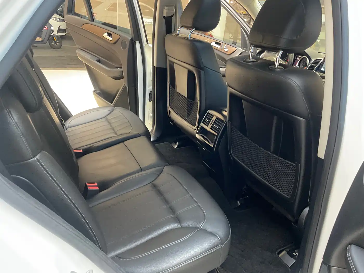 Mercedes-Benz GLE 2017 GLE 320 4MATIC Luxury фото 14