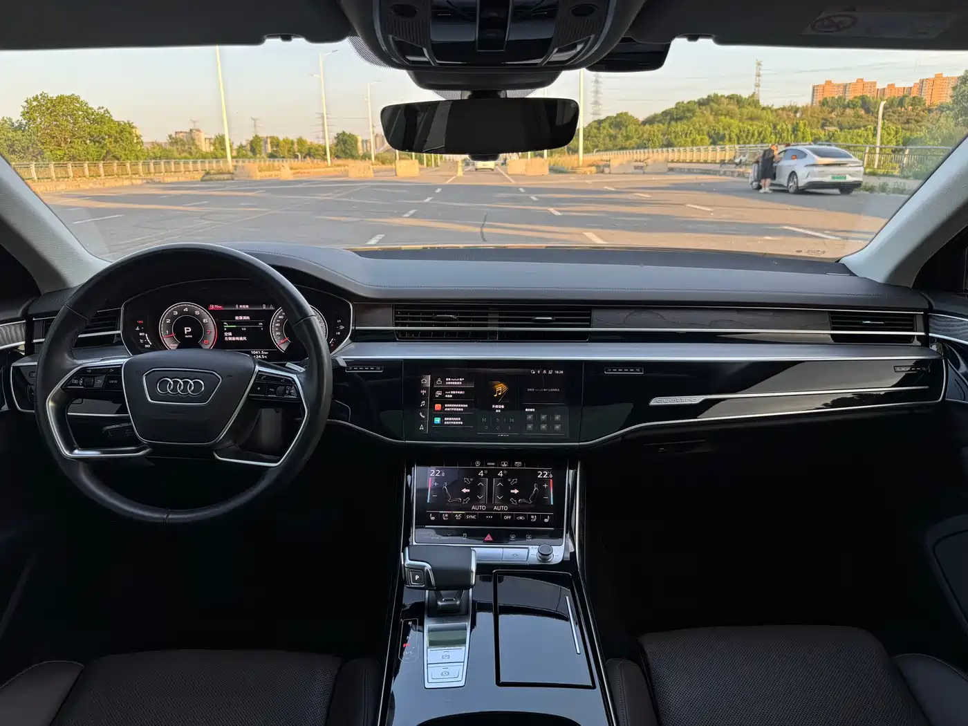 Audi A8 2022 A8L 50 TFSI quattro Comfort Collector's Edition фото 23