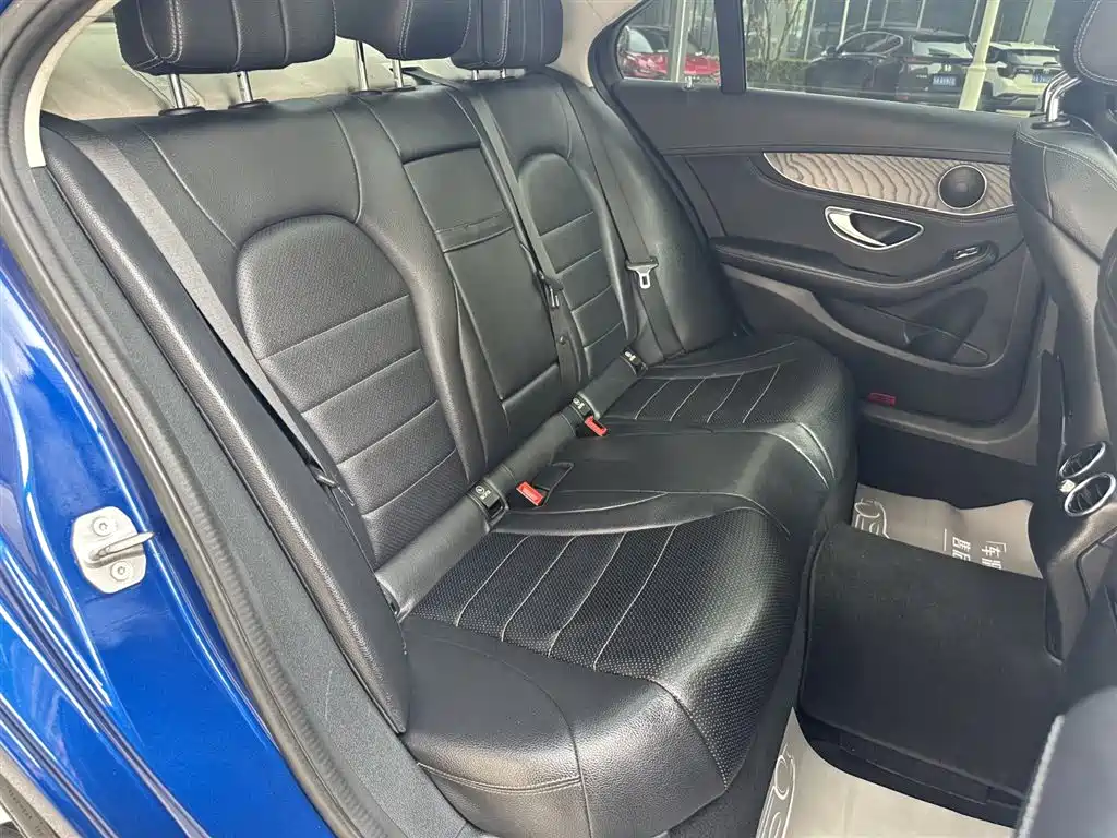 Mercedes-Benz C-Class 2017 C 200 L Sport фото 8