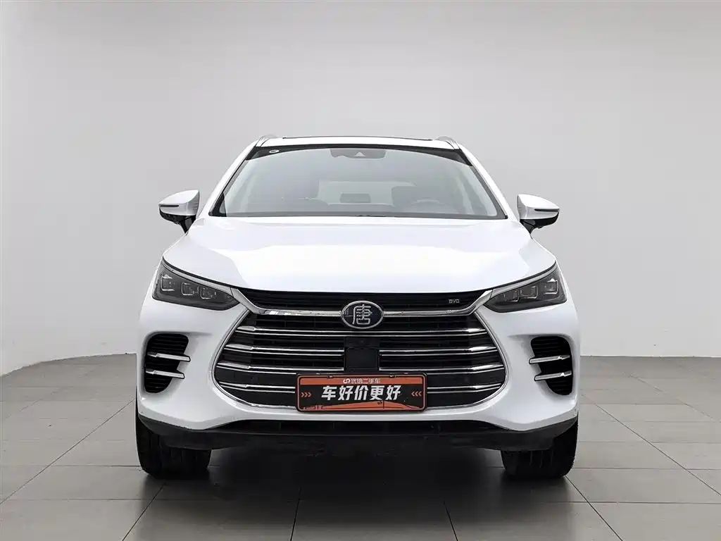 BYD Tang New Energy 2018 DM 2.0T AWD Smart Connection Enjoy Edition 7-Seater China V фото 3