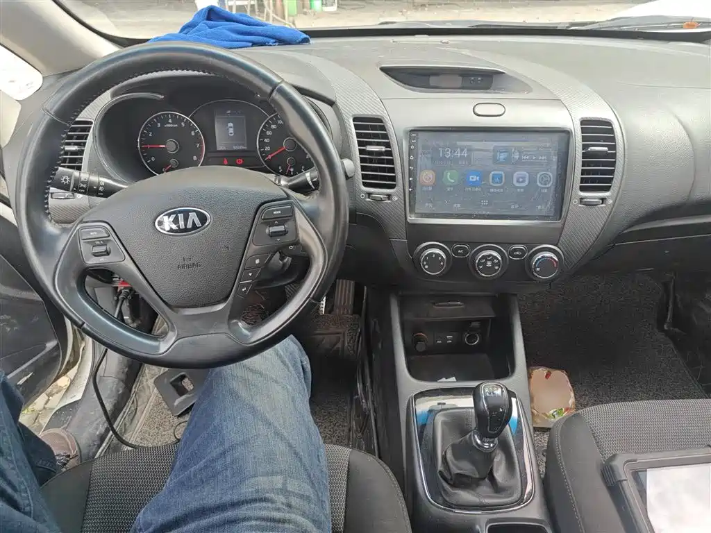Kia K3 2016 1.6L Manual GLS фото 10