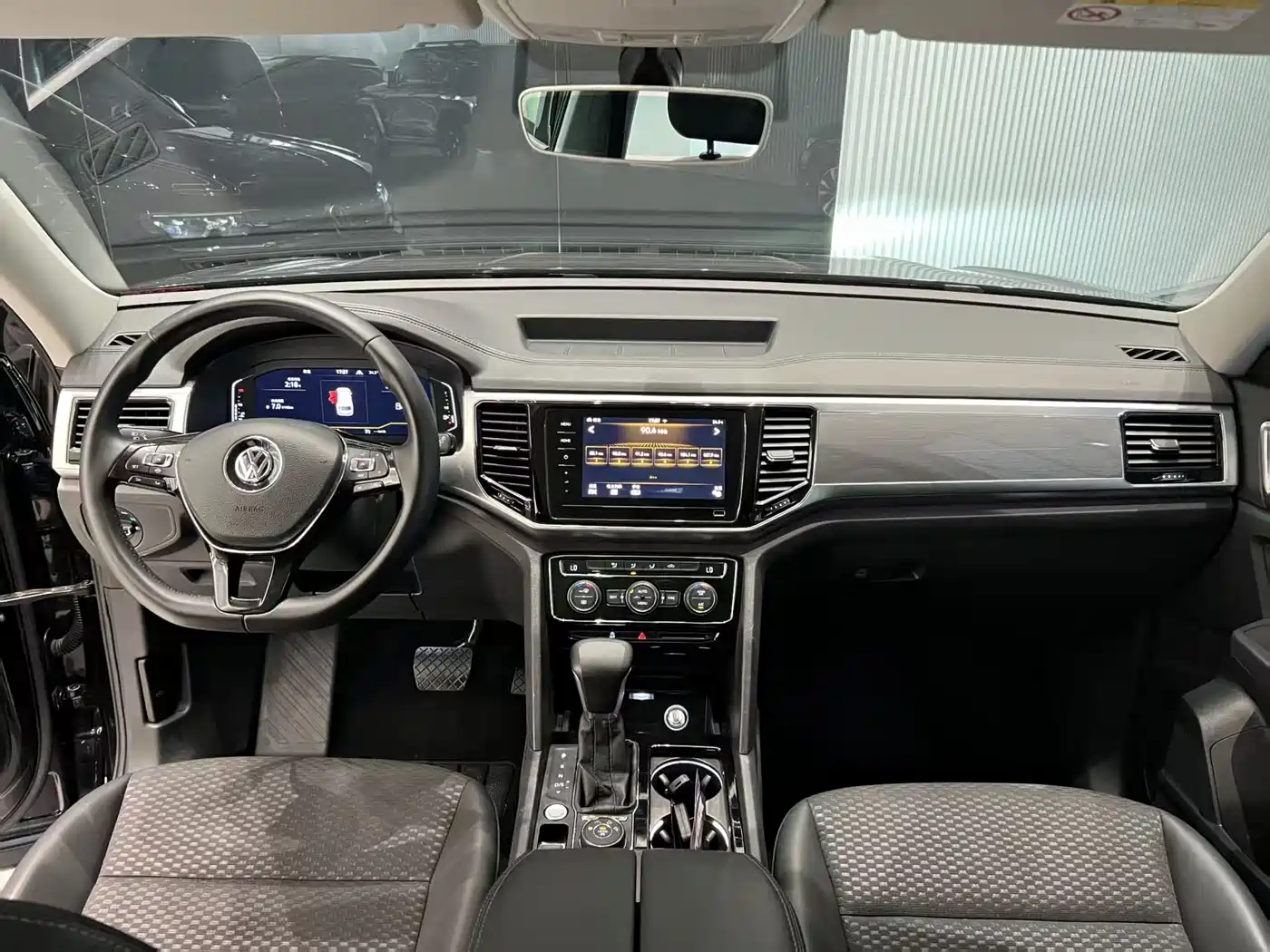 VOLKSWAGEN TOURANG