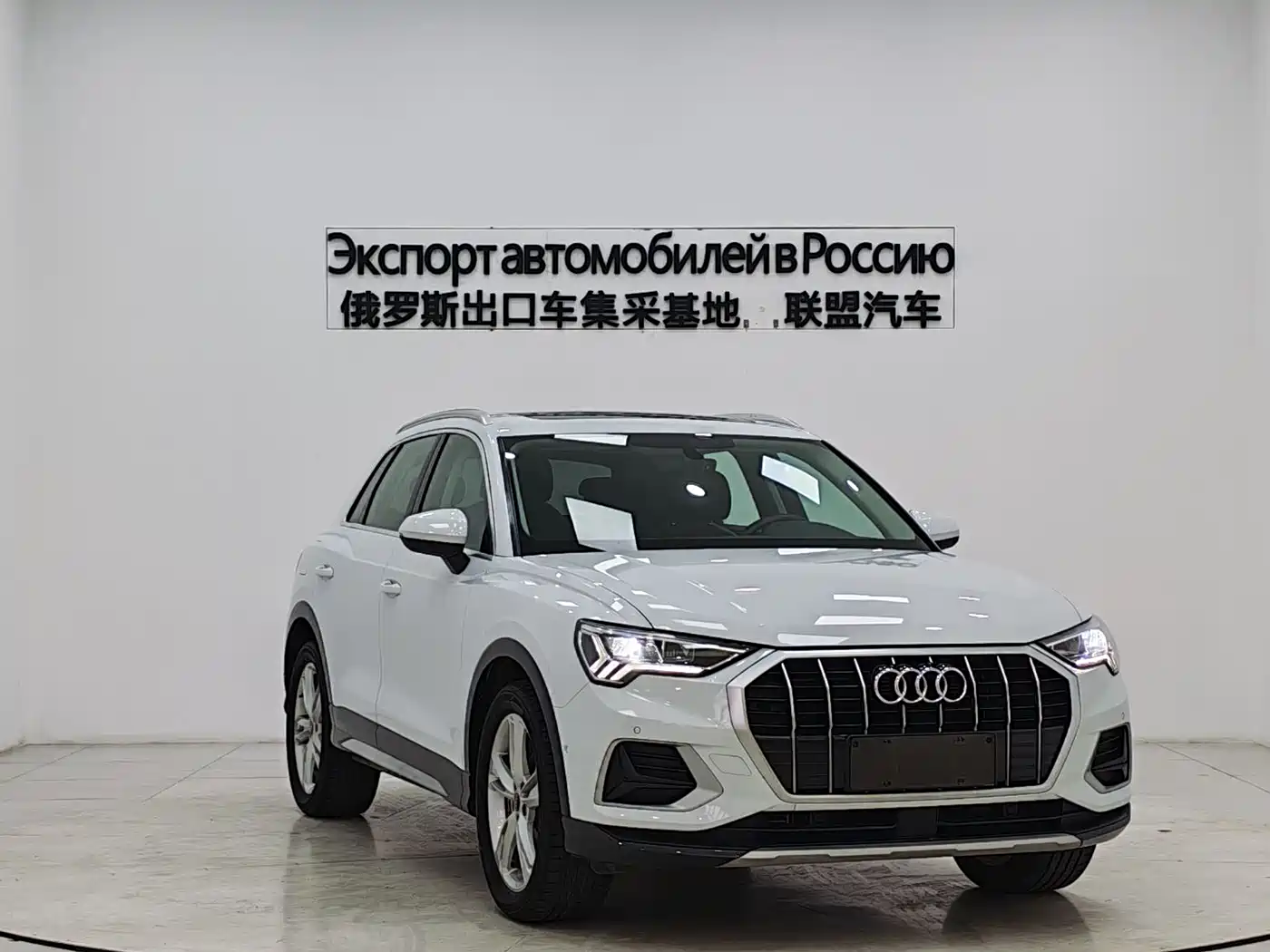 Audi Q3 2022 35 TFSI Fashion Elegance фото 3