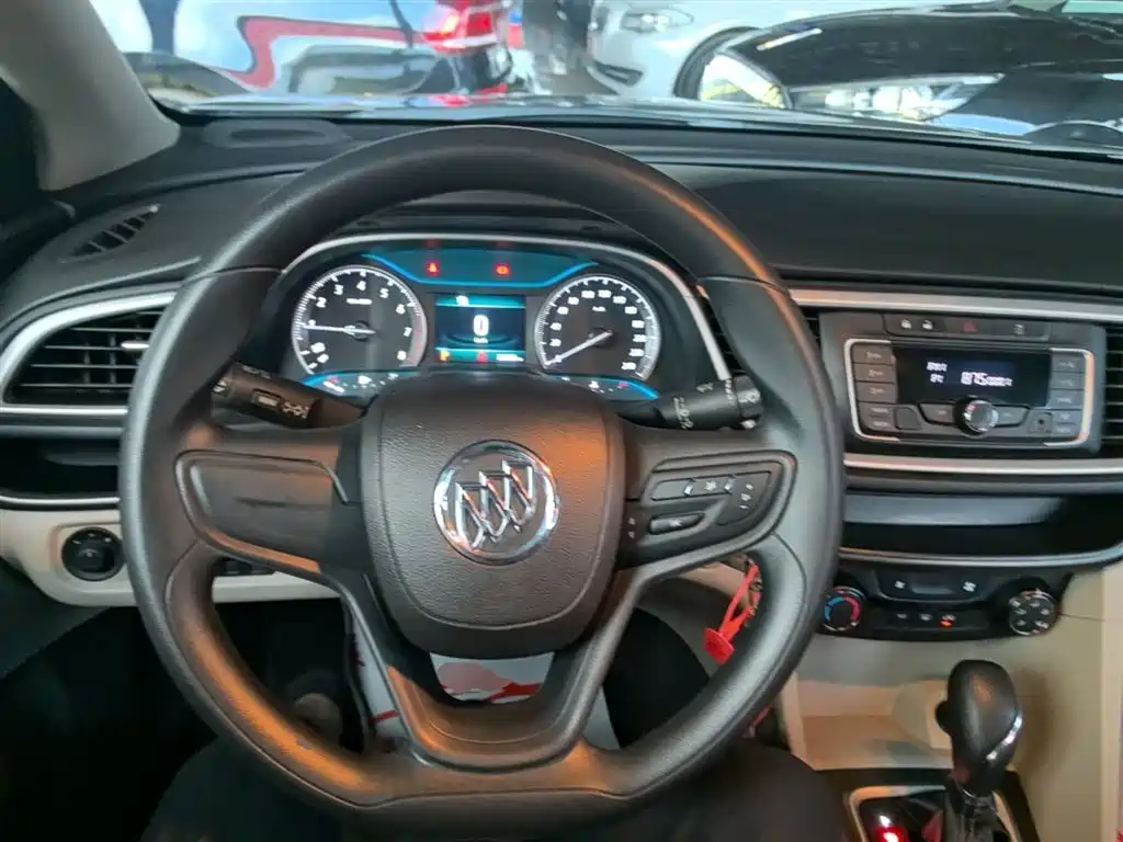 Buick Excelle 2016 15N Automatic Elite фото 10