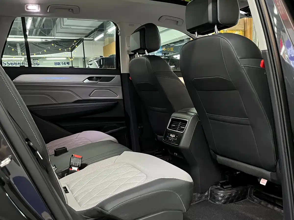 Volkswagen Talagon 2024 Model 380TSI 4WD R-Line Grand Touring Edition фото 14