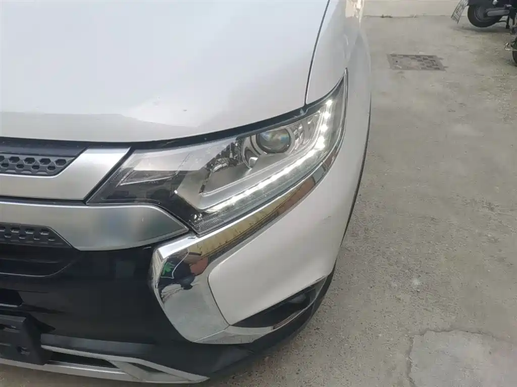 Mitsubishi Outlander 2019 2.0L 2WD Enjoy Edition 7-seater China V фото 24