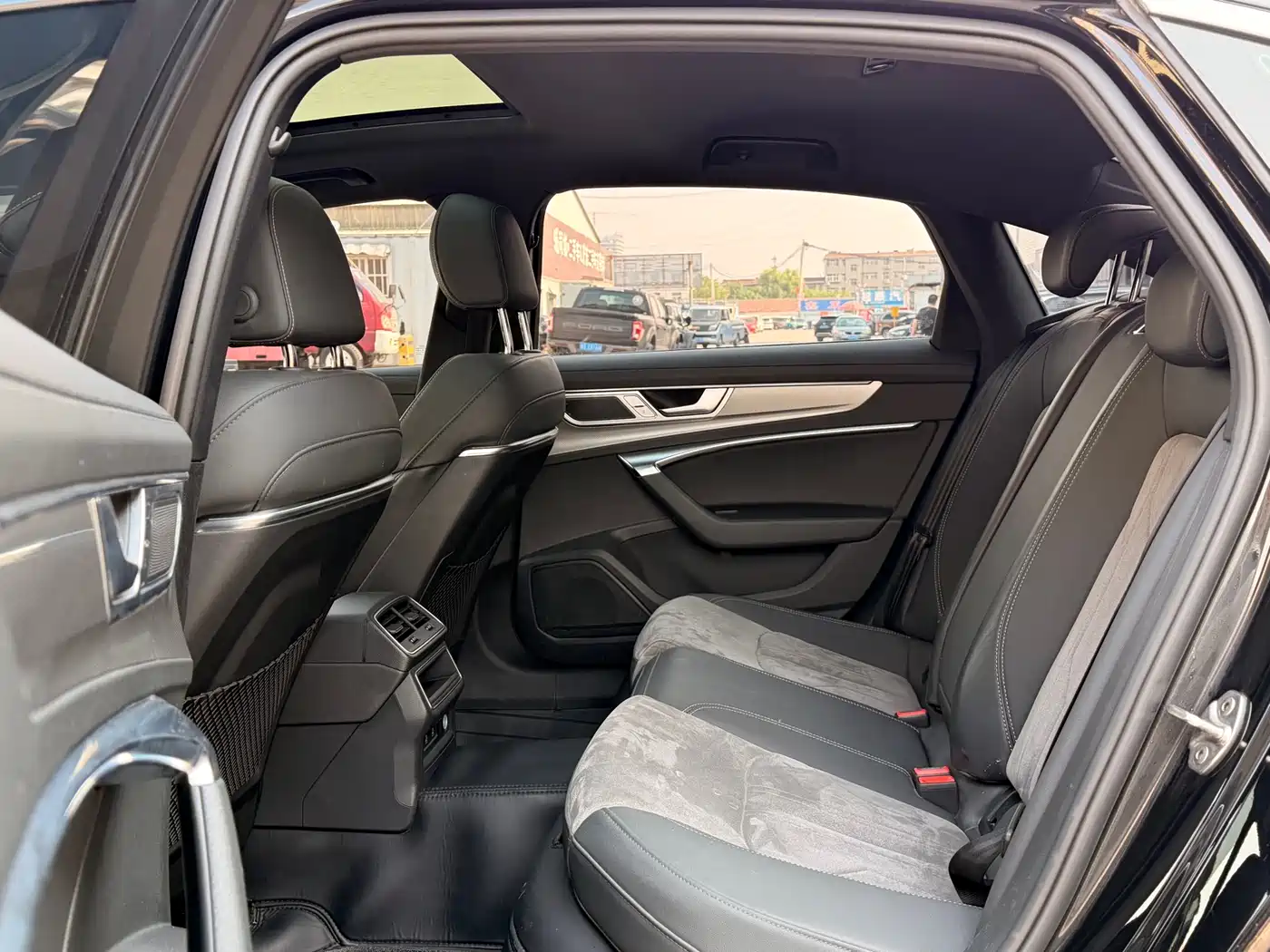 Audi A6L 2023 40 TFSI Luxury Dynamic фото 12