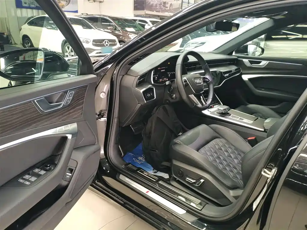 Audi A6L 2025 45 TFSI quattro Premium Sport фото 16