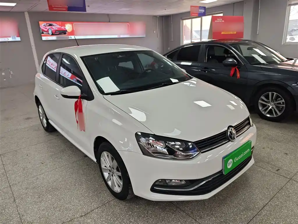 Volkswagen Polo 2014 1.6L Automatic Comfort Edition фото 20