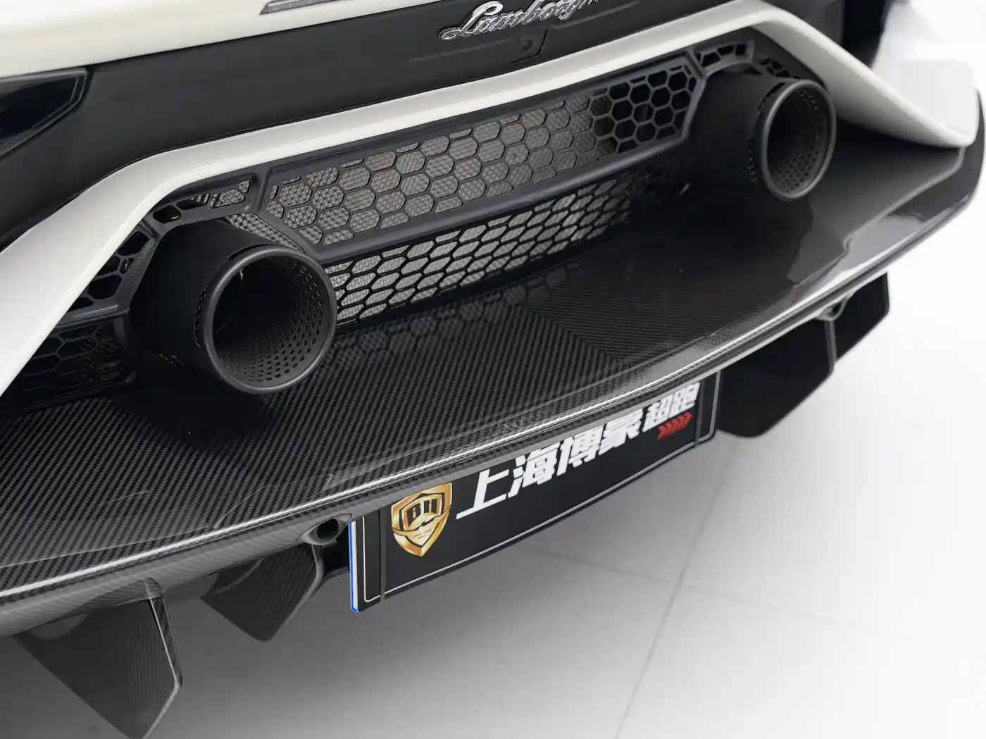 Photo 16 - Lamborghini Aventador