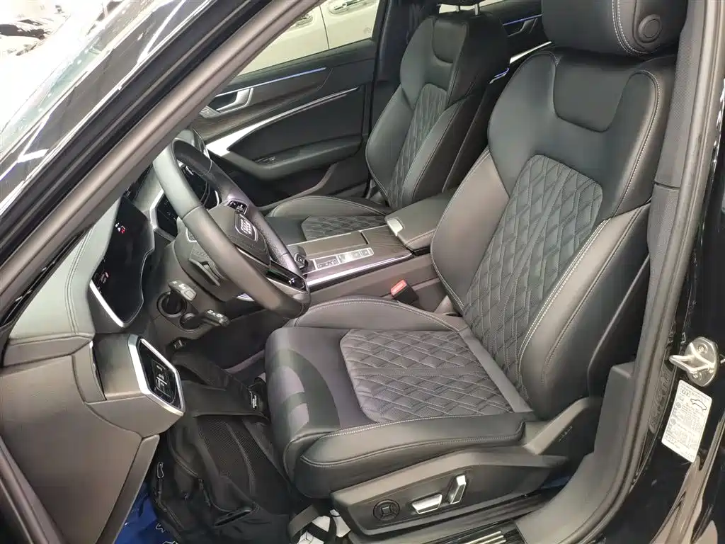 Audi A6L 2025 45 TFSI quattro Premium Sport фото 15