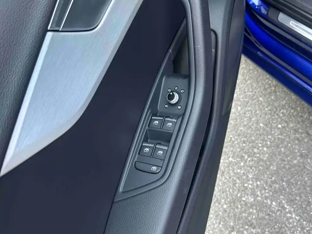 Audi A4L 2018 30th Anniversary 40 TFSI Fashion фото 11