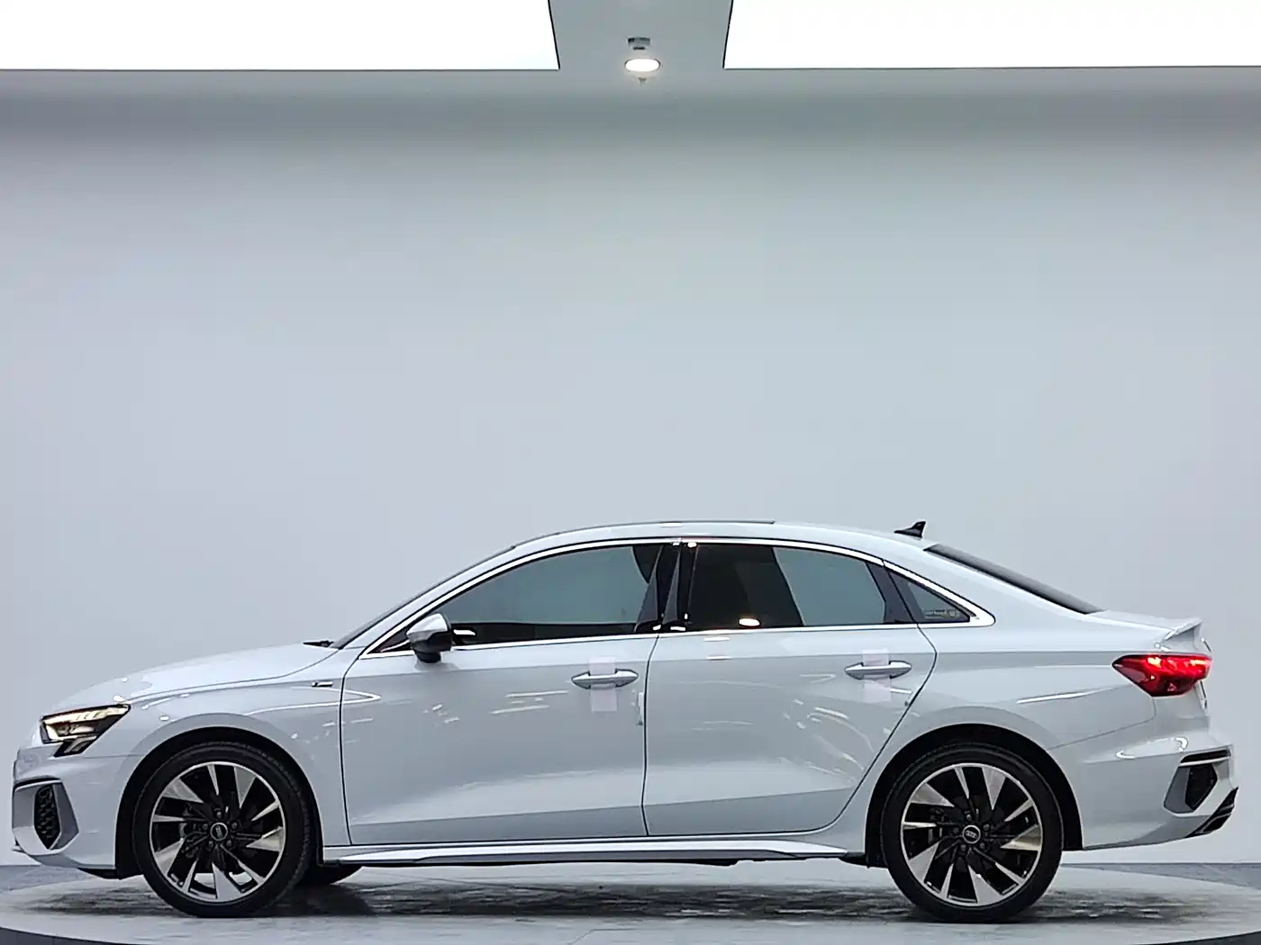 Audi A3 2022 A3L Limousine 35 TFSI Style Sport фото 5