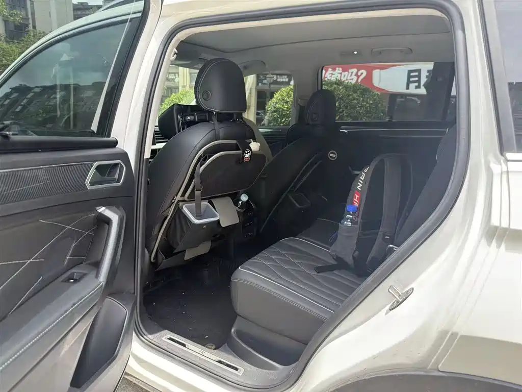 Volkswagen Tiguan L 2023 Facelift 330TSI Auto FWD R-Line Premium фото 7