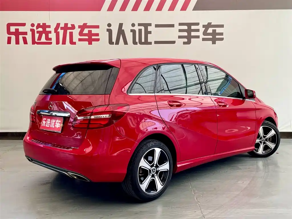 Mercedes-Benz B-Class 2018 B 200 Fashion фото 5