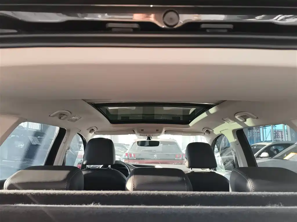 Volkswagen Tharu 2019 Model 330TSI 4WD Flagship Edition China VI фото 18