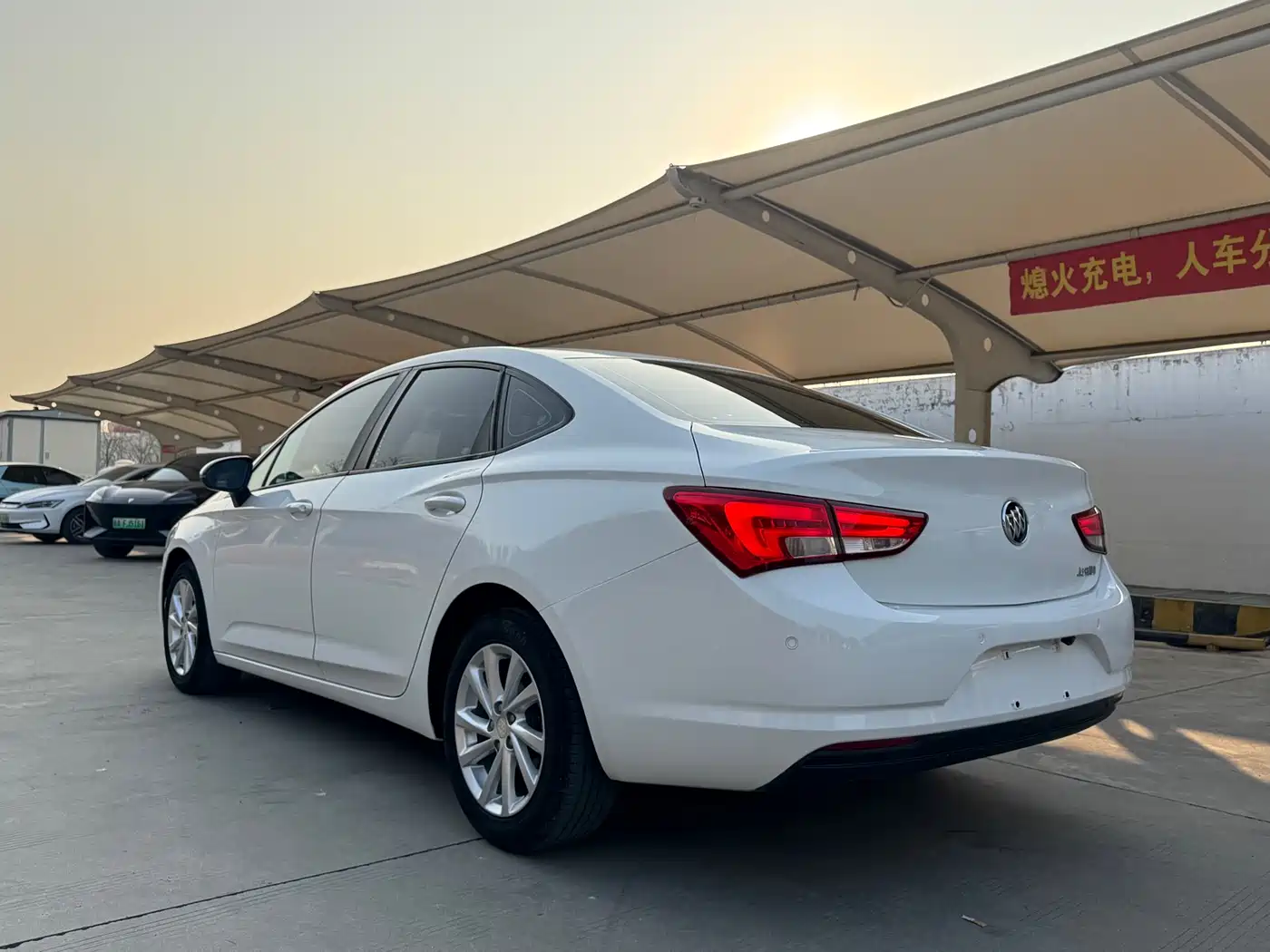 Buick Verano 2019 Sedan 15S Auto Leading фото 6