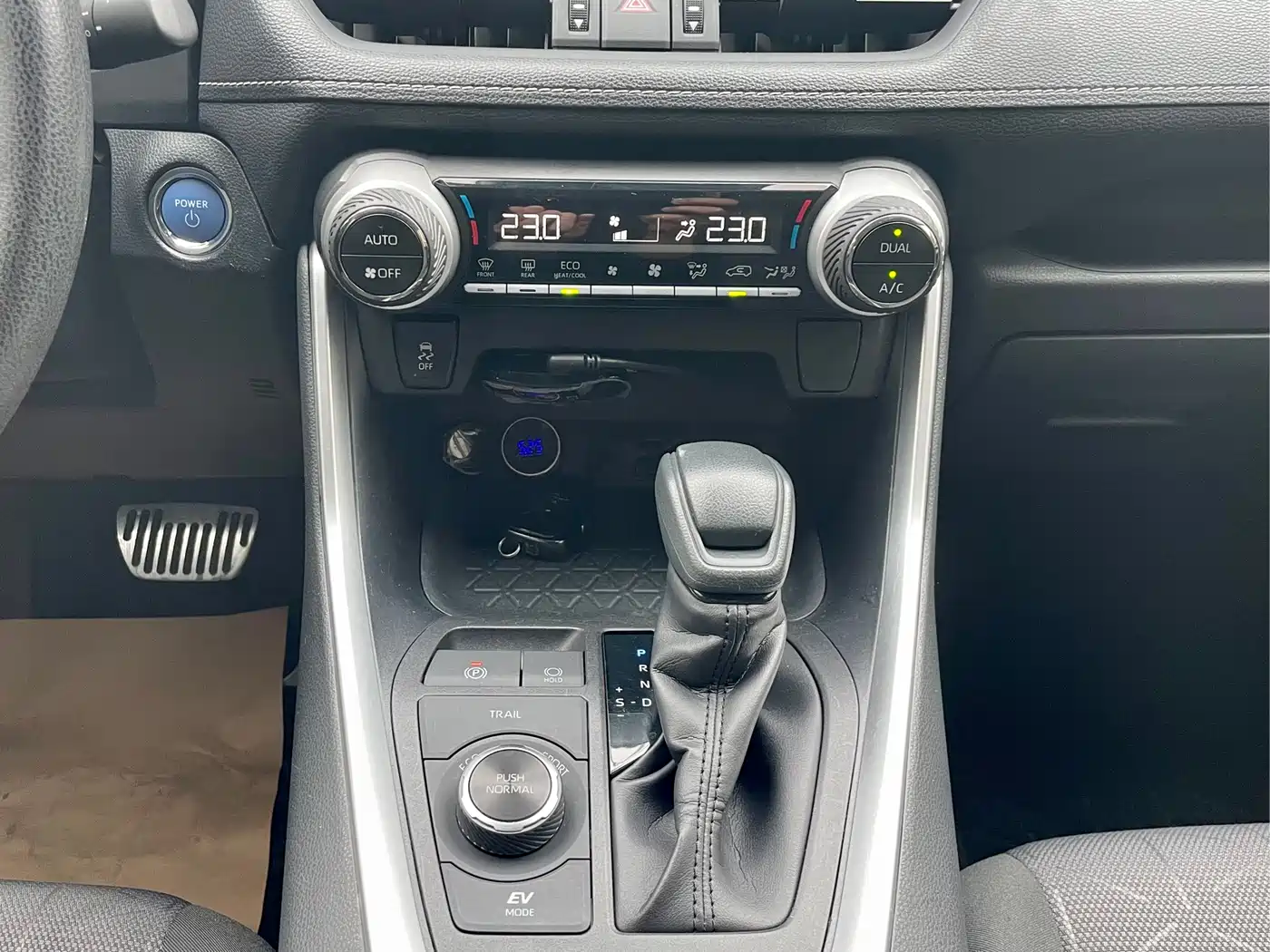 Toyota RAV4 Rongfang 2020 Hybrid 2.5L E-CVT AWD Elite Edition фото 13