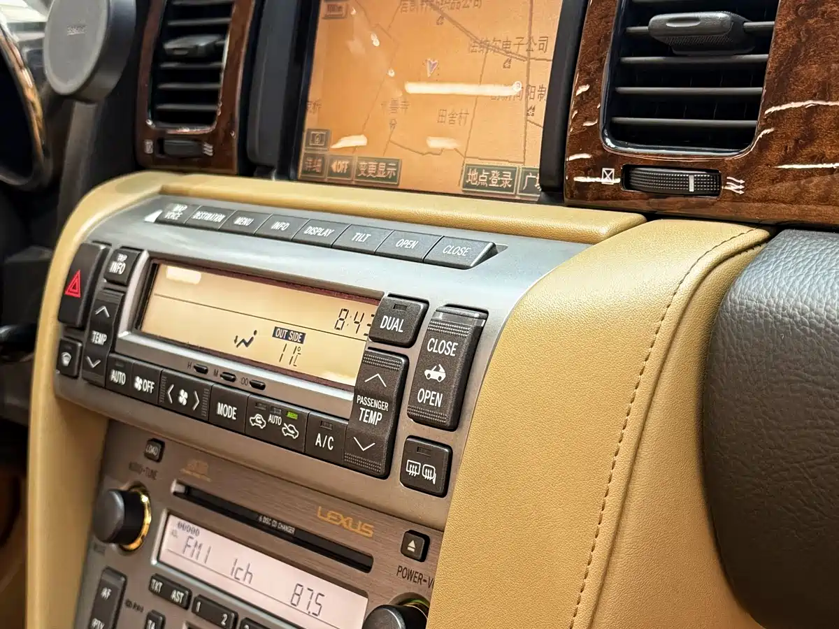 Lexus SC 2009 Model 430 фото 22