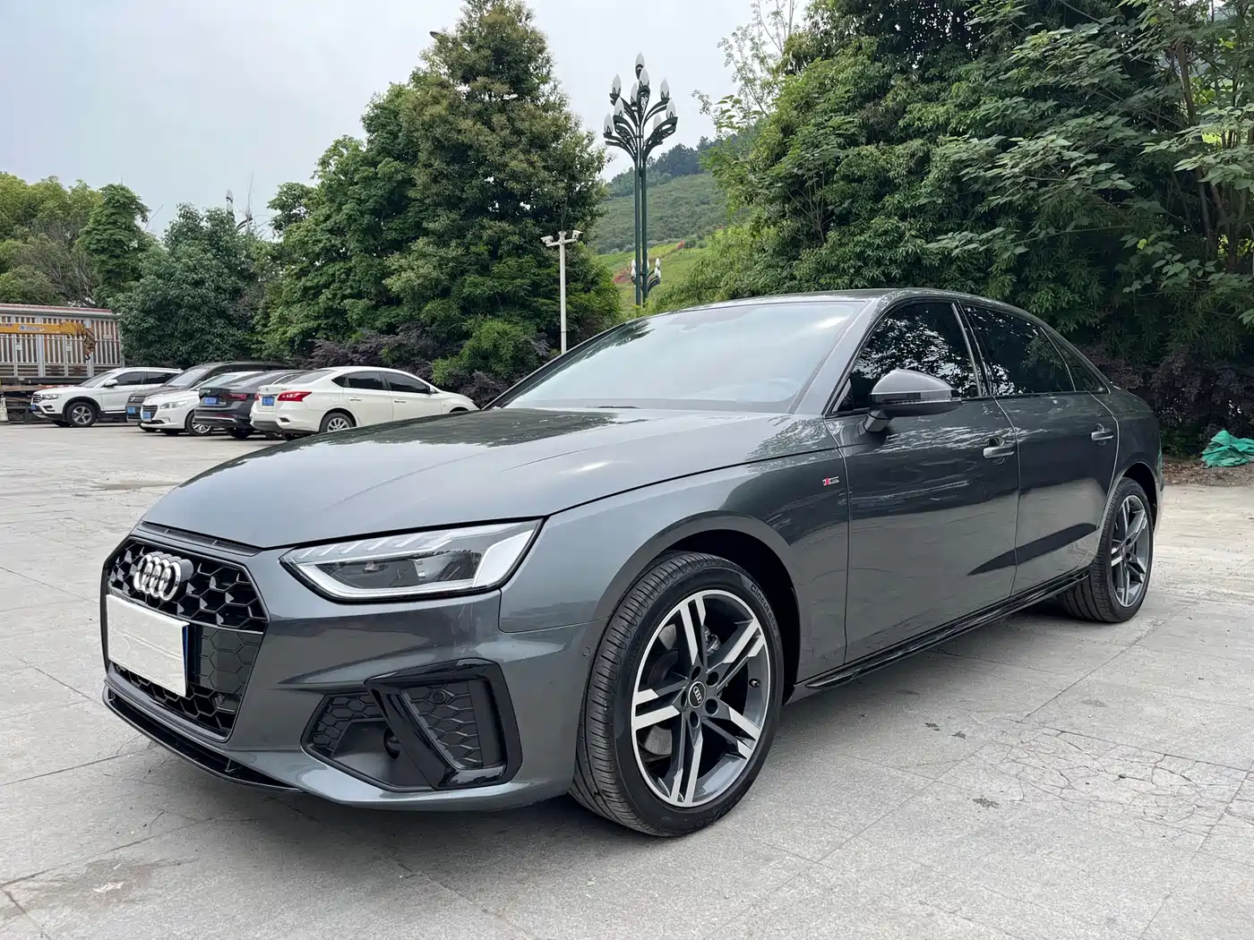 Audi A4L 2023 40 TFSI Luxury Sport