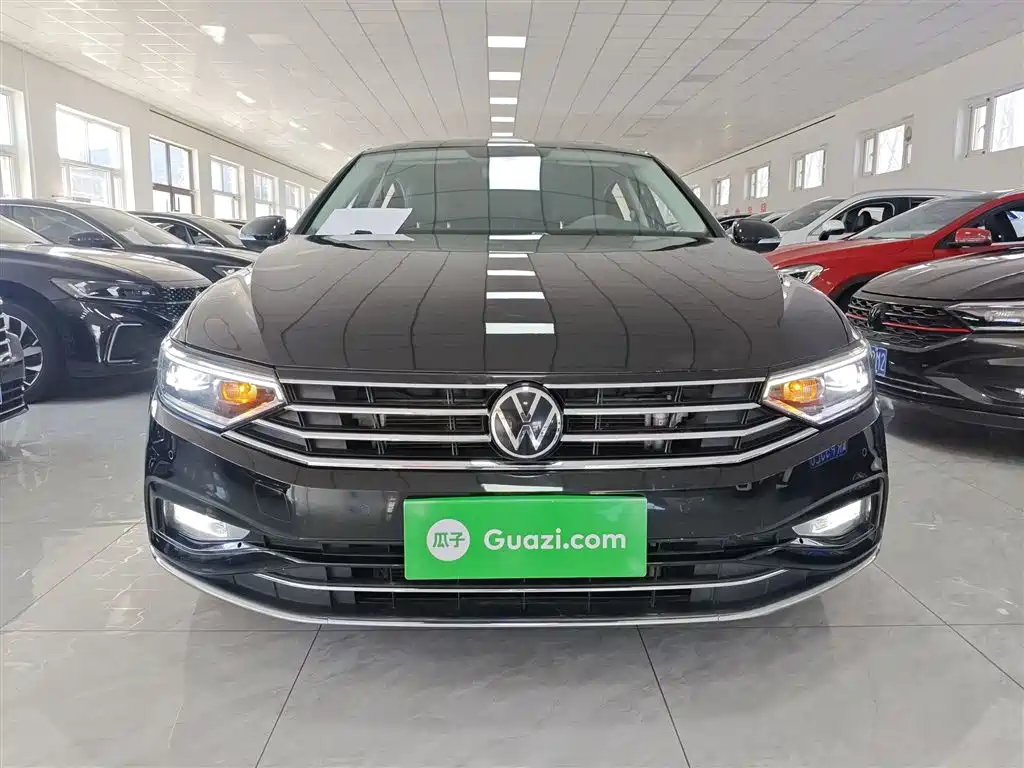 Volkswagen Magotan 2020 330TSI DSG Luxury фото 3
