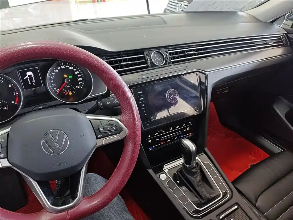 Volkswagen Magotan 2020 330TSI DSG Luxury фото 10