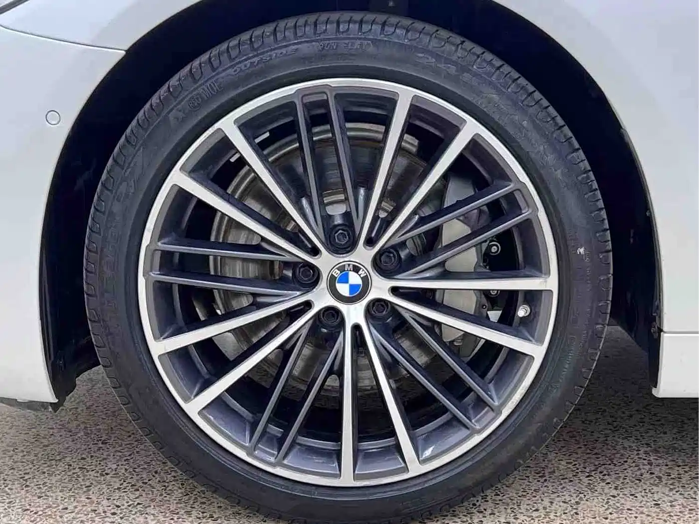 BMW 5 Series 2020 530Li Leading M Sport Package фото 7