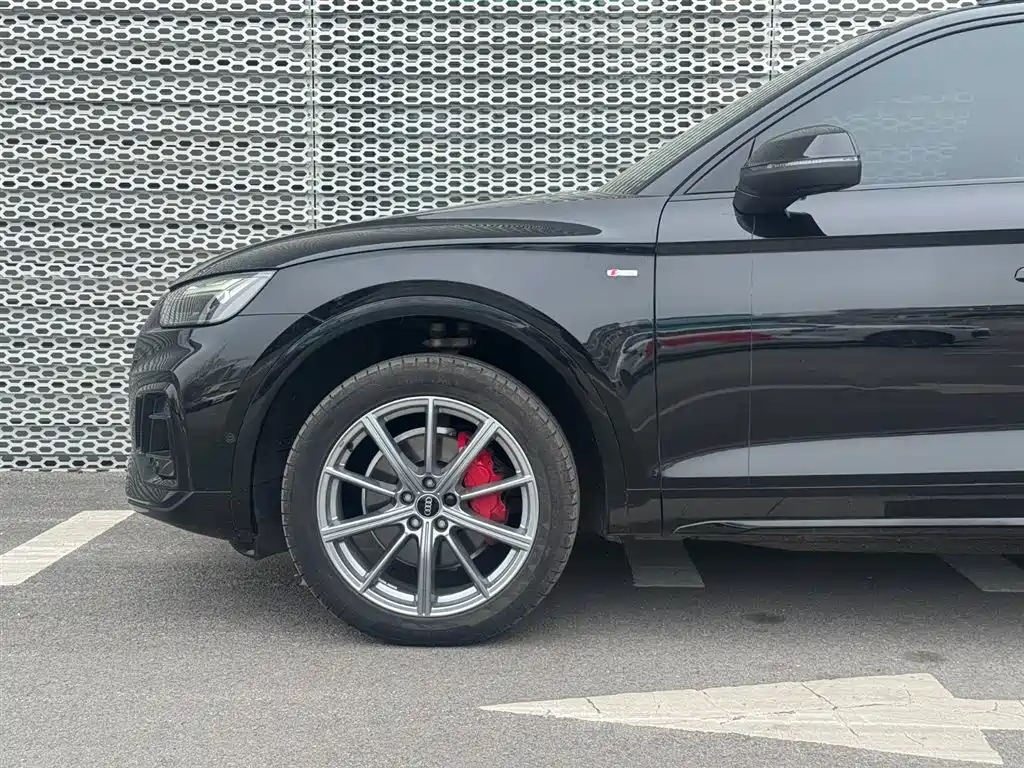 Audi Q5L 2024 Model 45 TFSI Luxury Dynamic фото 16