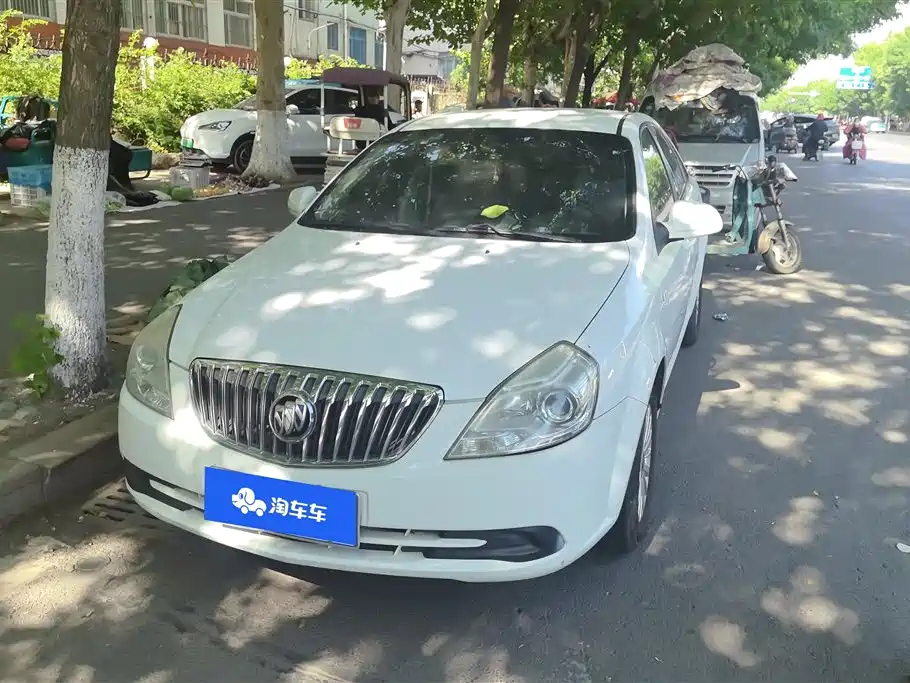 Buick Excelle 2015 1.5L Automatic Classic фото 2