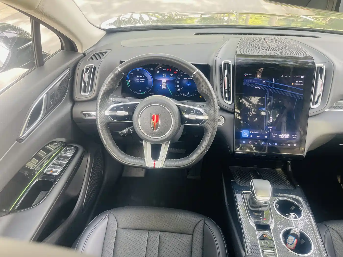 Hongqi HS3 PHEV 2024 PHEV 115km Power Edition фото 9