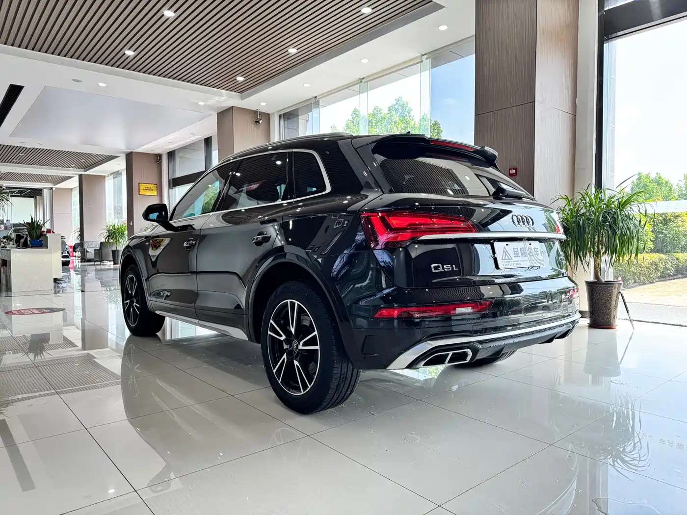 Audi Q5L 2022 40T Fashion Dynamic фото 6