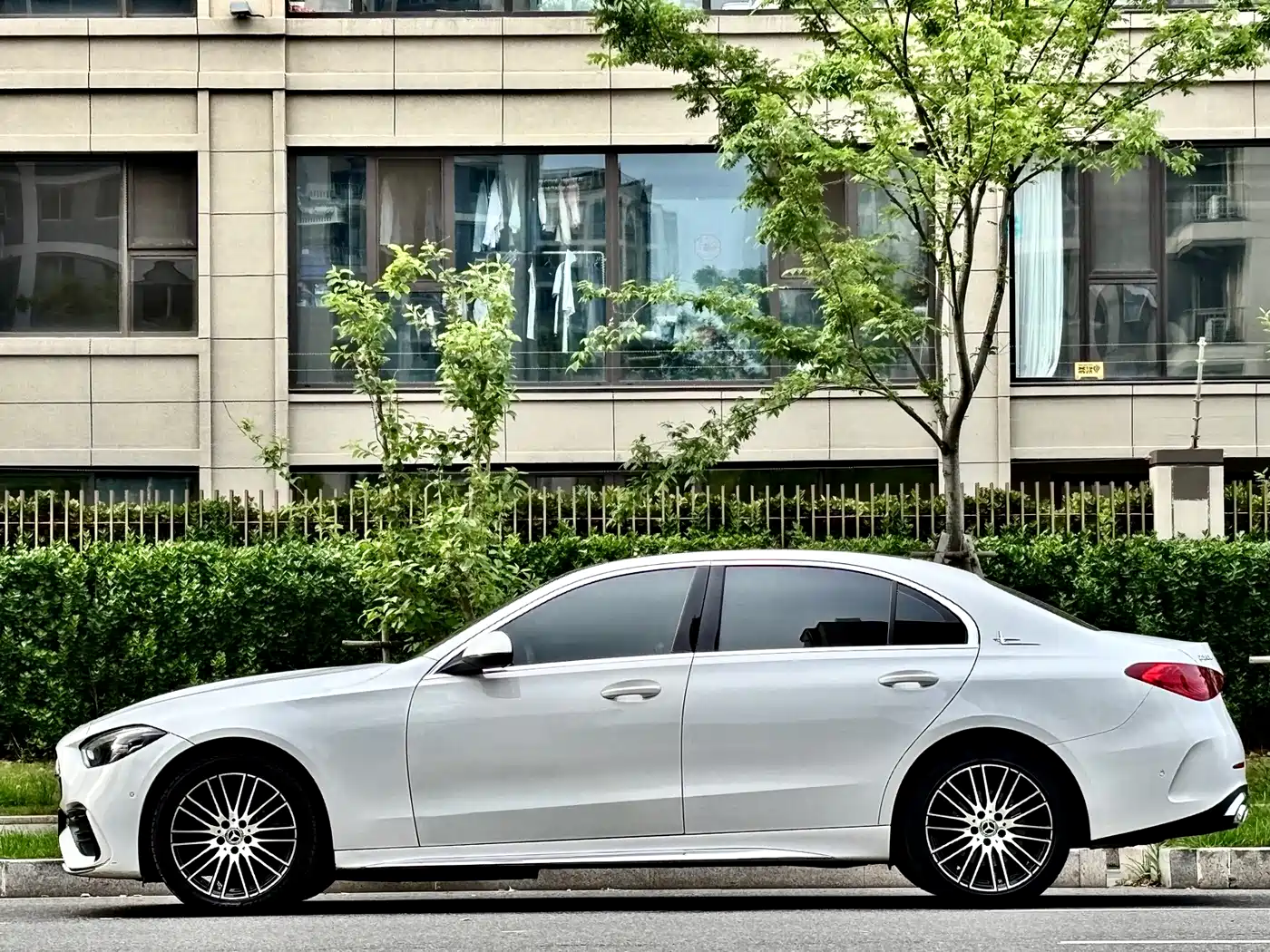 MERCEDES-BENZ CLASS C