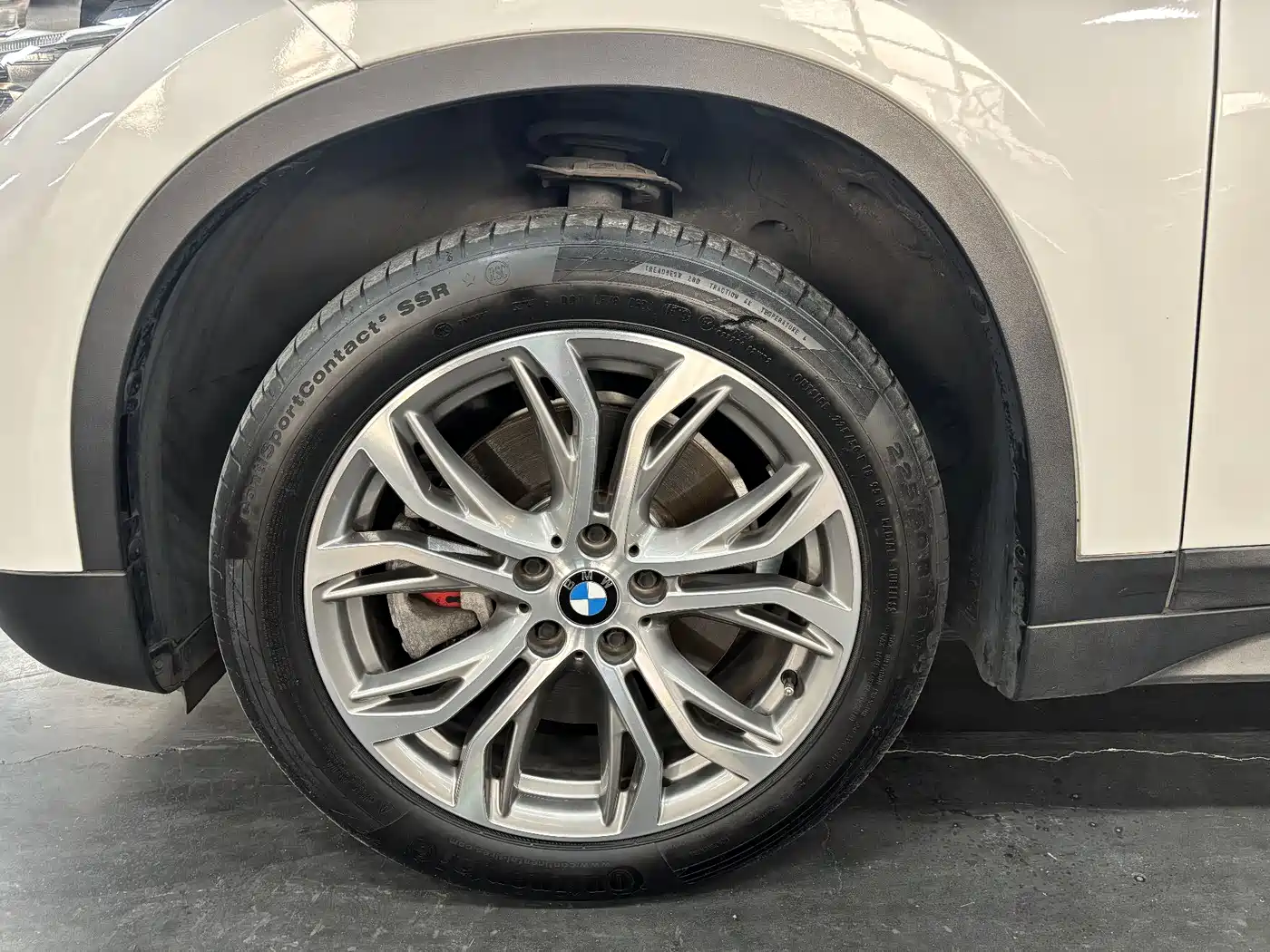 BMW X1 2019 sDrive20Li Leading Model фото 5