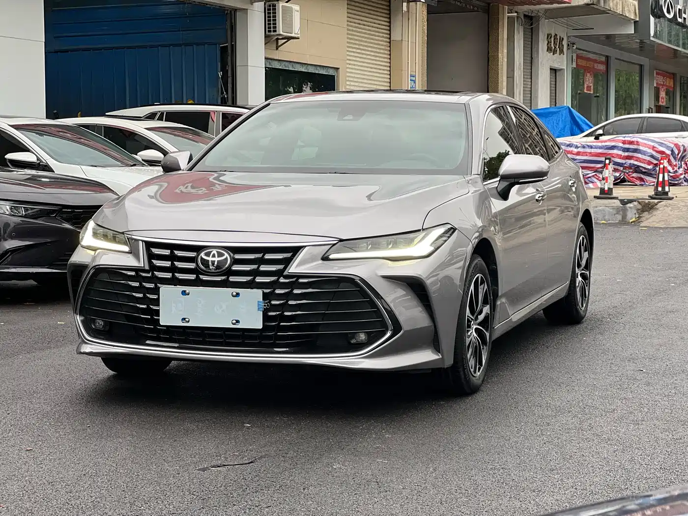 Toyota Avalon 2023 2.0L Luxury Edition фото 3
