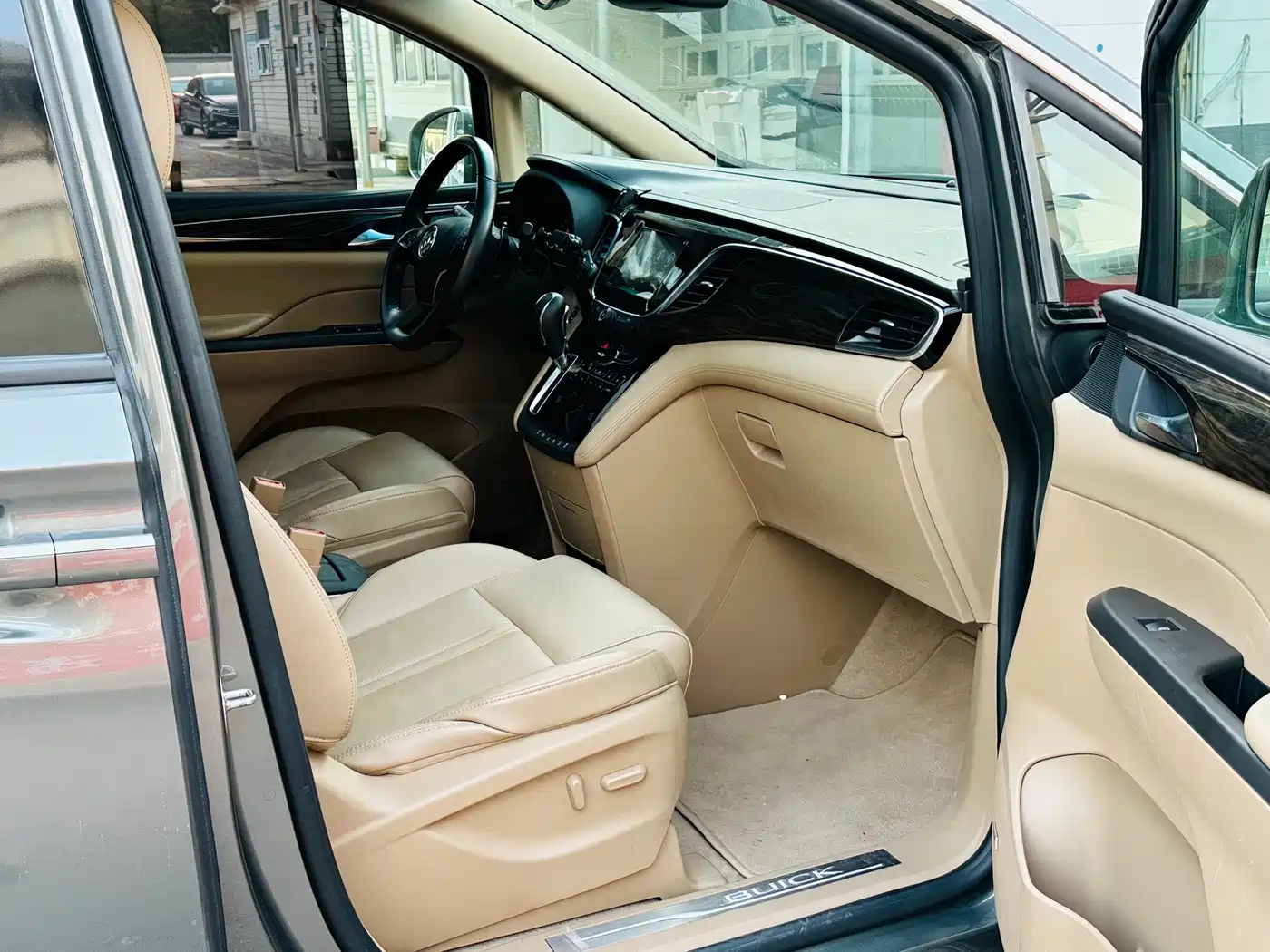 Buick GL8 2018 ES 28T Flagship Type China VI фото 26