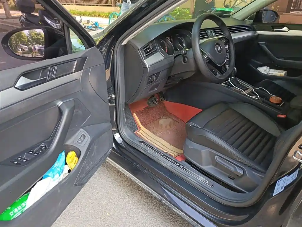 Volkswagen Magotan 2018 280TSI DSG Comfort фото 17