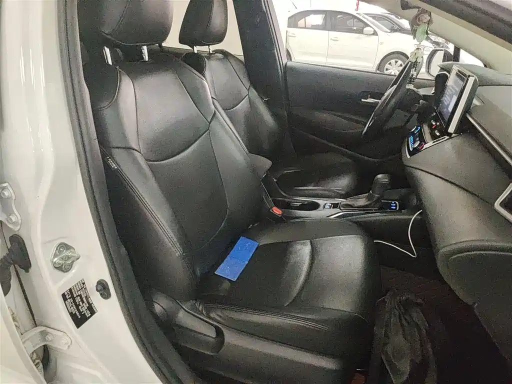 Toyota Corolla 2021 1.2T S-CVT Elite PLUS Edition фото 25