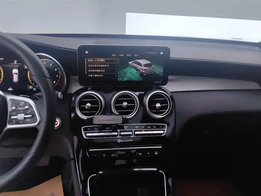 Mercedes-Benz GLC 2020 Facelift GLC 300 L 4MATIC Dynamic фото 13
