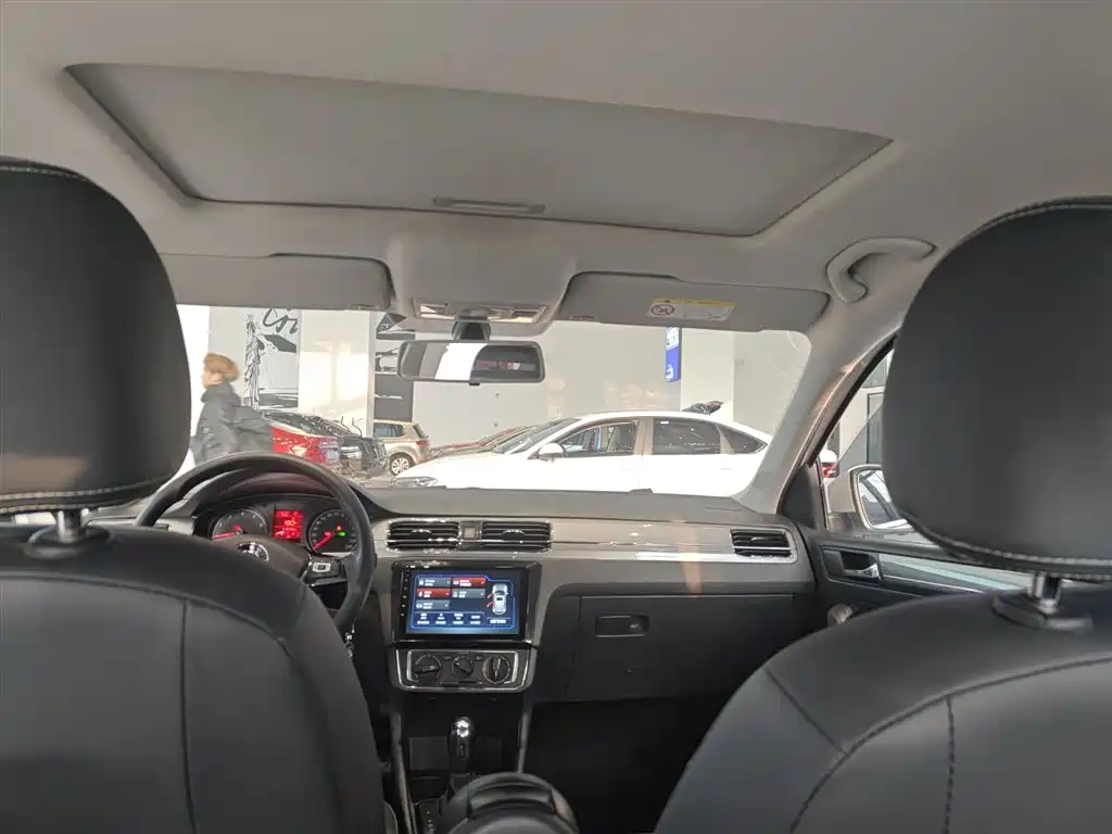 Volkswagen Santana 2018 1.5L Automatic Comfort Edition фото 21