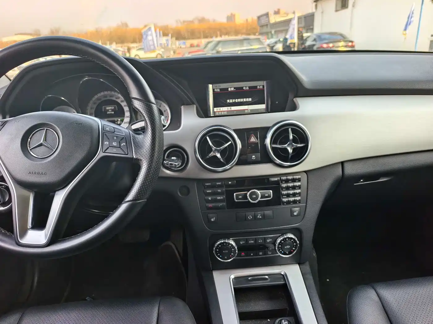 Mercedes-Benz GLK-Class 2013 GLK 300 4MATIC Fashion фото 12