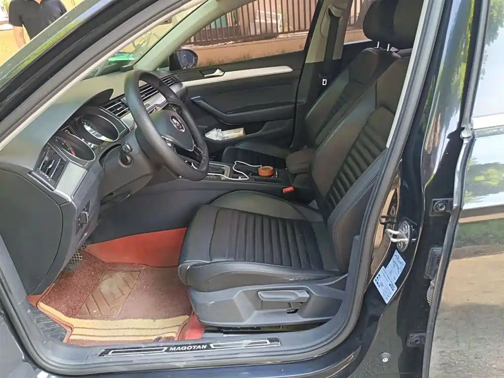 Volkswagen Magotan 2018 280TSI DSG Comfort фото 16