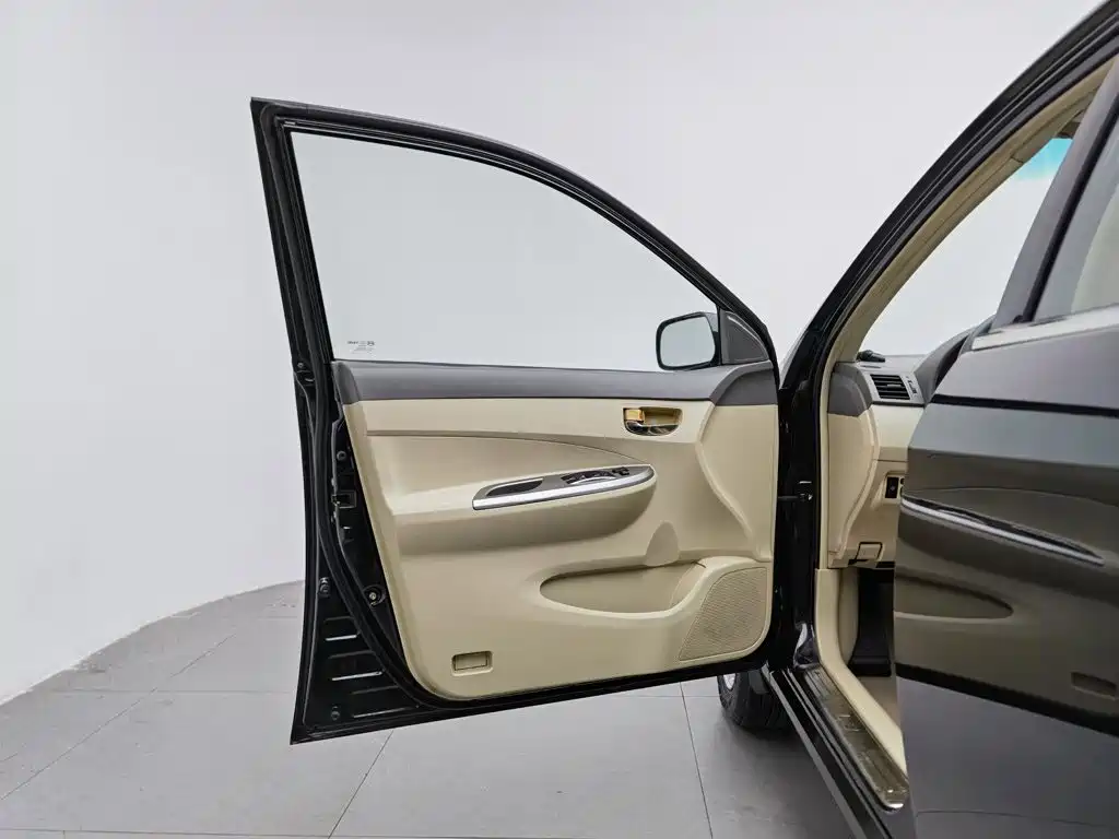 BYD L3 2012 2012 1.5L Manual Comfort