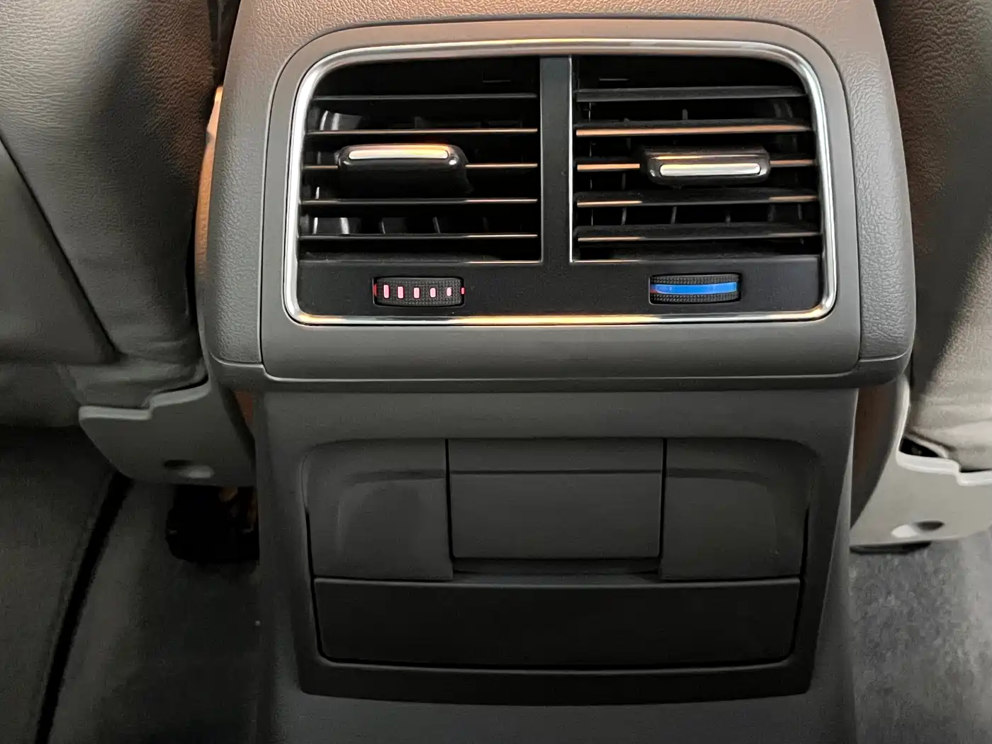 Audi Q5 2012 2.0TFSI Technology фото 19