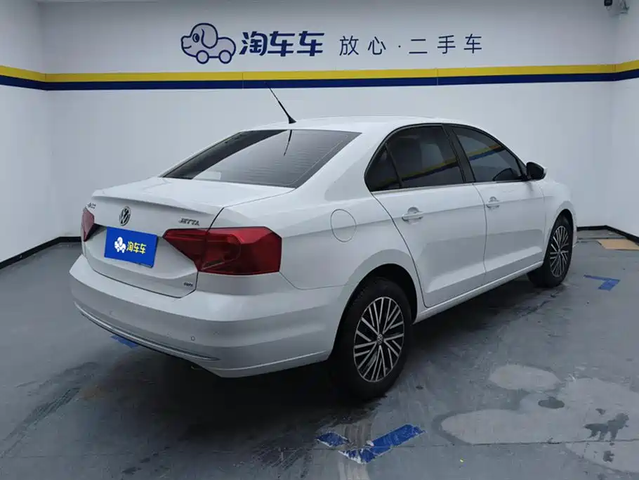 Volkswagen Jetta 2019 Dream Edition 1.5L Auto Comfort фото 3