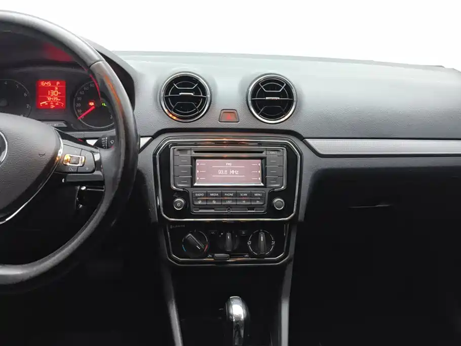 Volkswagen Jetta 2019 Dream Edition 1.5L Auto Comfort фото 13