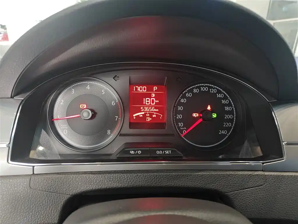 Volkswagen Santana 2018 1.5L Automatic Comfort Edition фото 9