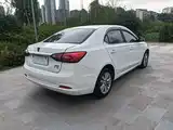Фото 6 - Roewe 360
