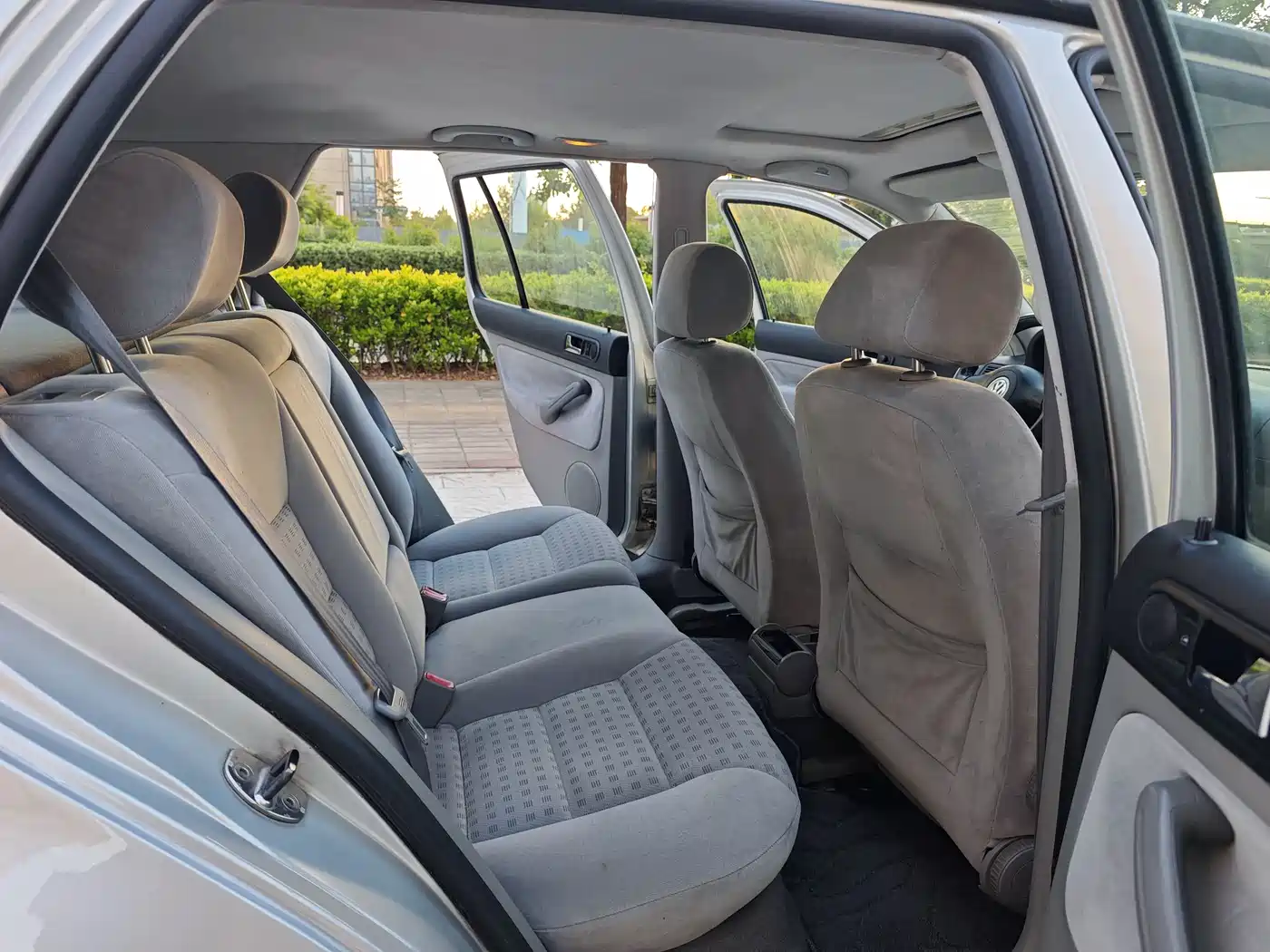 Volkswagen Golf 2004 Model 1.6 Manual Comfort фото 12