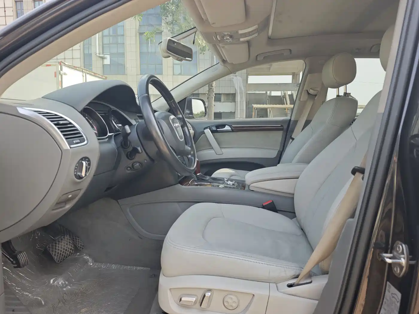 Audi Q7 2011 3.0 TFSI Comfort (200kW) фото 4