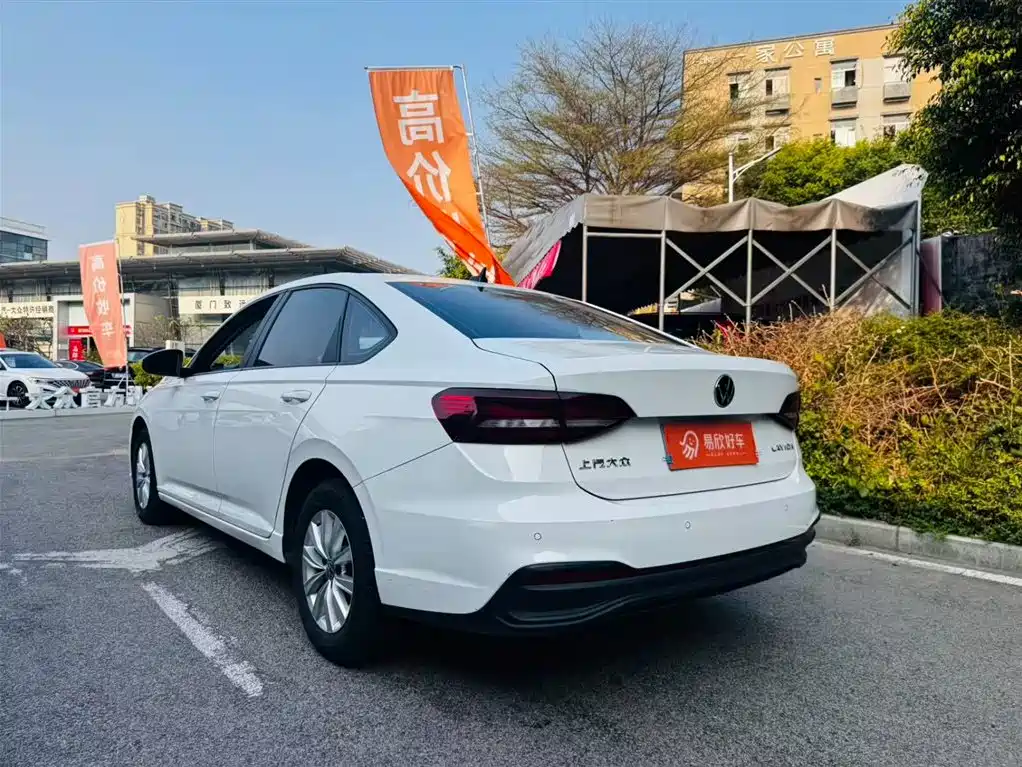 Volkswagen Lavida 2023 1.5L Auto Delight Edition фото 7